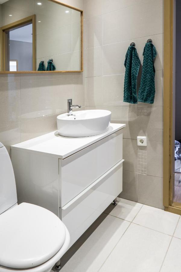 Cozy Apartment In Alesund City Екстериор снимка