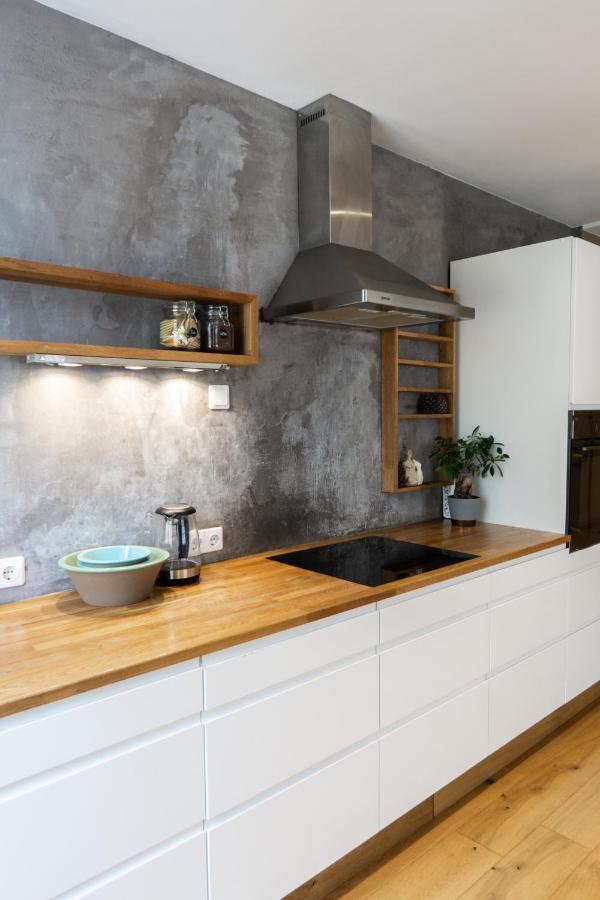 Cozy Apartment In Alesund City Екстериор снимка