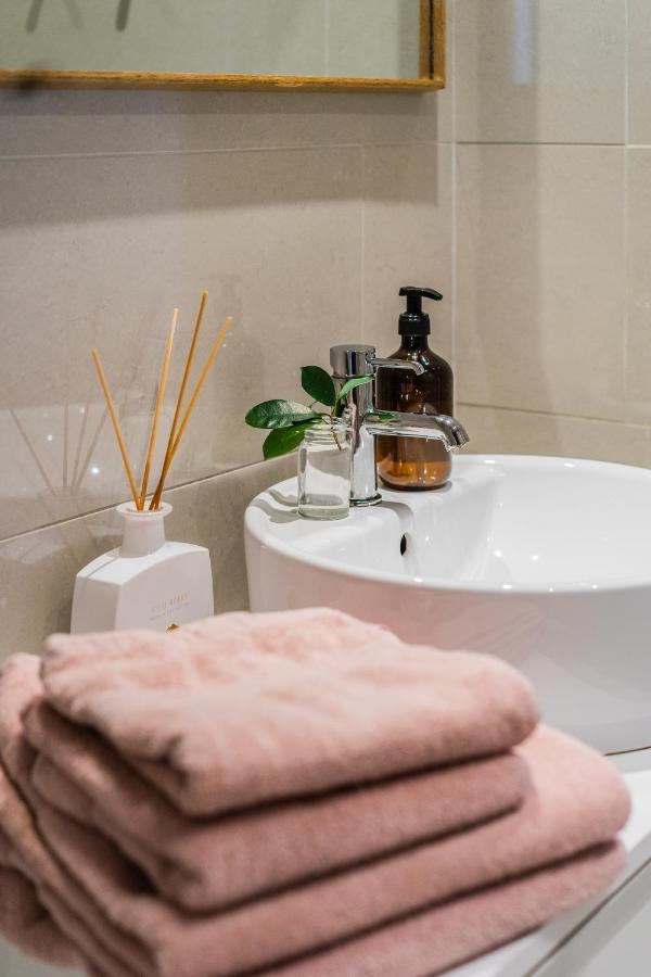 Cozy Apartment In Alesund City Екстериор снимка